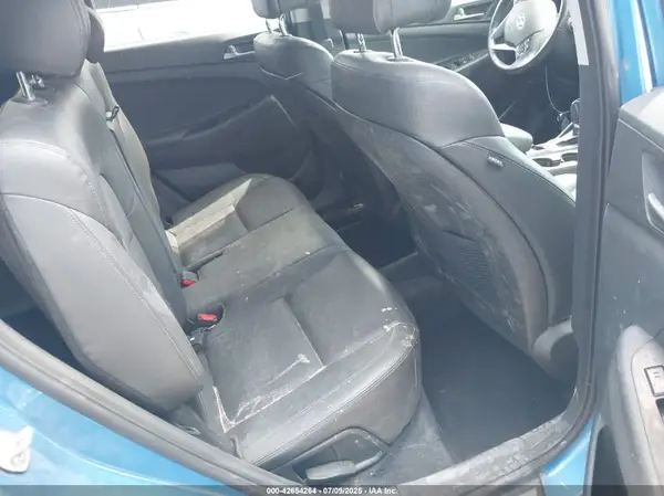 KM8J3CA26GU200005 2016 HYUNDAI TUCSON - Image 8