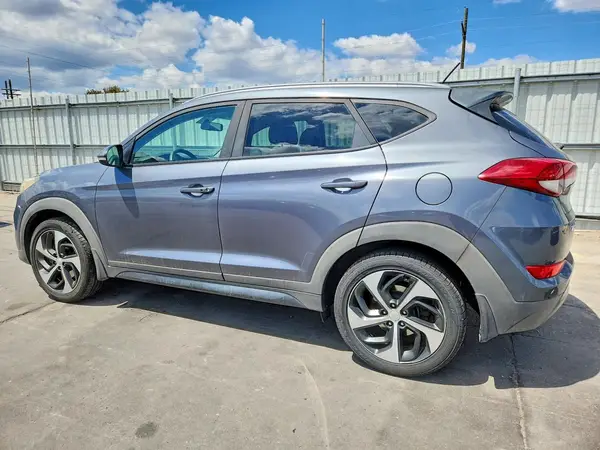 KM8J3CA26GU200926 2016 HYUNDAI TUCSON - Image 2