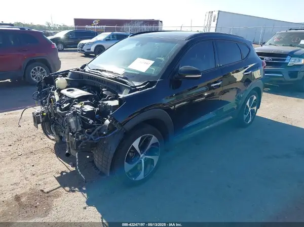 KM8J3CA26GU201199 2016 HYUNDAI TUCSON - Image 2