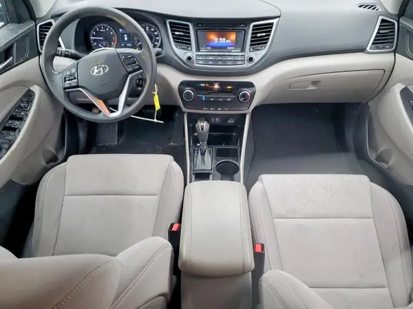 KM8J3CA26GU202997 2016 HYUNDAI TUCSON - Image 8