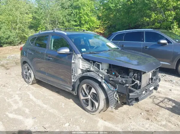KM8J3CA26GU208508 2016 HYUNDAI TUCSON - Image 1