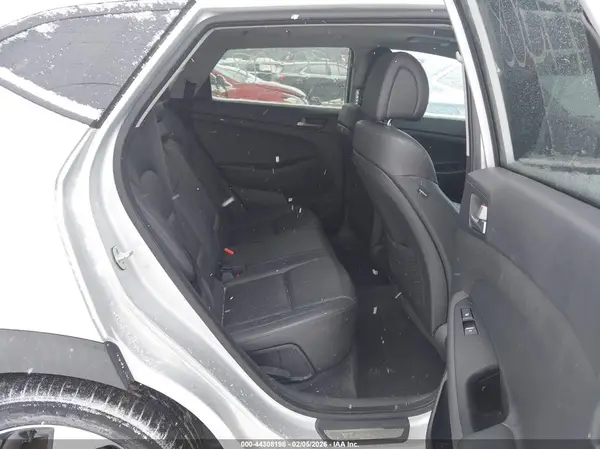 KM8J3CA26GU208685 2016 HYUNDAI TUCSON - Image 8