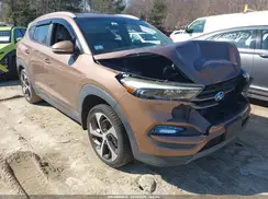 KM8J3CA26GU221615 2016 HYUNDAI TUCSON