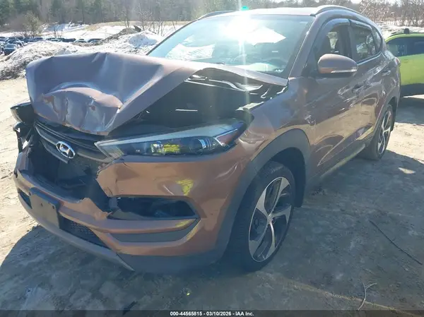 KM8J3CA26GU221615 2016 HYUNDAI TUCSON - Image 2