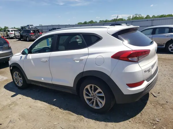 KM8J3CA26GU222117 2016 HYUNDAI TUCSON - Image 2