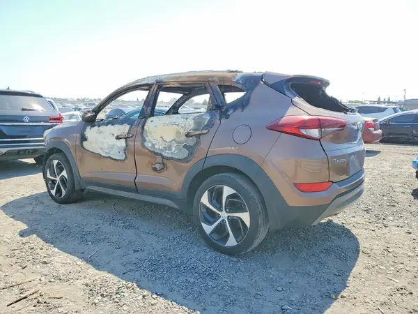 KM8J3CA26GU241458 2016 HYUNDAI TUCSON - Image 2