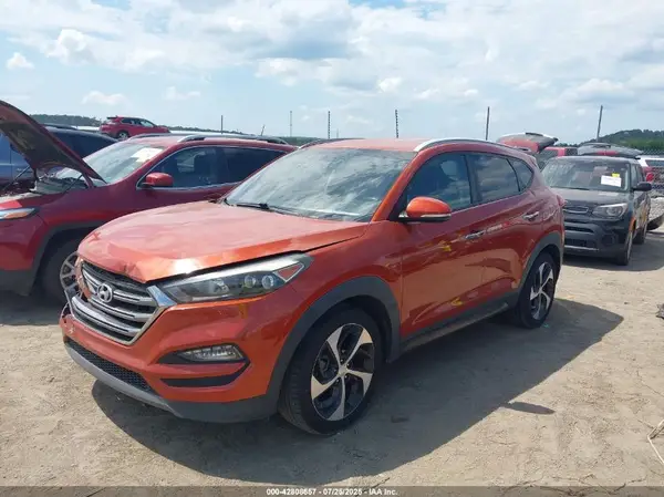 KM8J3CA26GU247079 2016 HYUNDAI TUCSON - Image 2