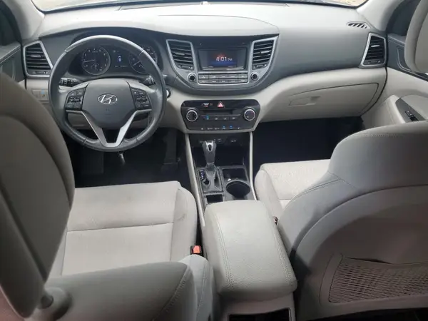 KM8J3CA26HU269343 2017 HYUNDAI TUCSON - Image 8