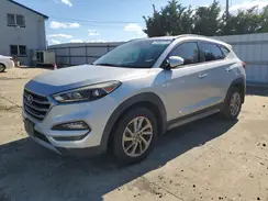 KM8J3CA26HU271738 2017 HYUNDAI TUCSON