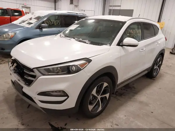 KM8J3CA26HU276969 2017 HYUNDAI TUCSON - Image 2