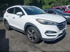 KM8J3CA26HU277264 2017 HYUNDAI TUCSON
