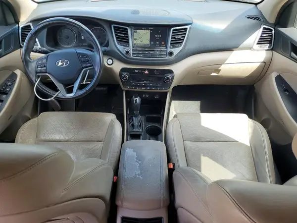 KM8J3CA26HU278298 2017 HYUNDAI TUCSON - Image 8