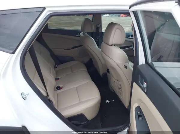 KM8J3CA26HU286708 2017 HYUNDAI TUCSON - Image 8