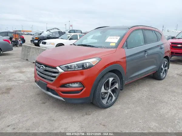 KM8J3CA26HU294937 2017 HYUNDAI TUCSON - Image 2