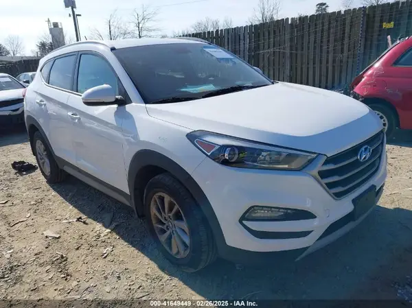 KM8J3CA26HU295599 2017 HYUNDAI TUCSON - Image 1