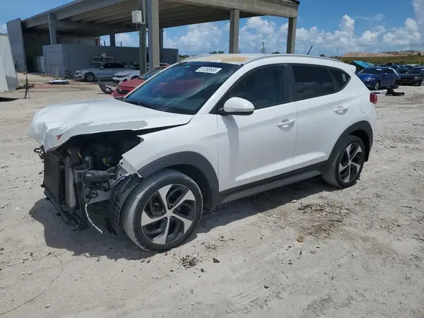 KM8J3CA26HU297594 2017 HYUNDAI TUCSON - Image 1