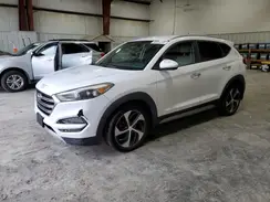 KM8J3CA26HU300381 2017 HYUNDAI TUCSON