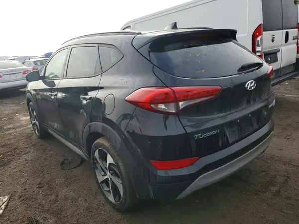 KM8J3CA26HU311025 2017 HYUNDAI TUCSON - Image 2