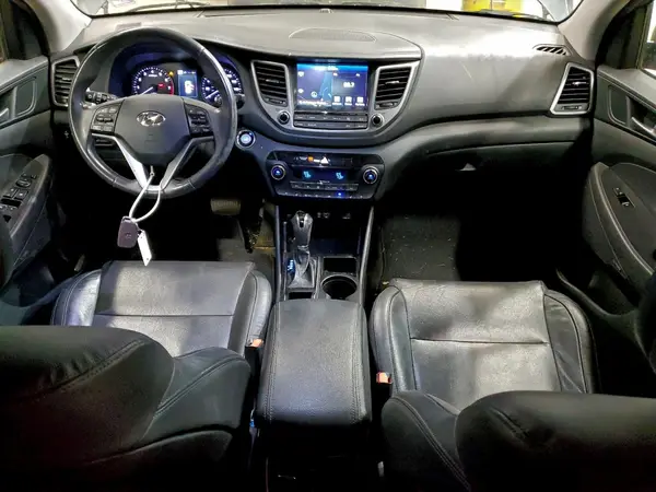 KM8J3CA26HU319982 2017 HYUNDAI TUCSON - Image 8