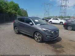 KM8J3CA26HU320369 2017 HYUNDAI TUCSON