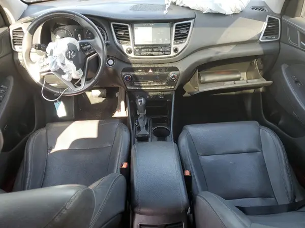 KM8J3CA26HU326429 2017 HYUNDAI TUCSON - Image 8