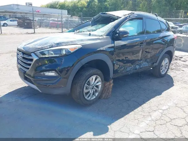 KM8J3CA26HU326544 2017 HYUNDAI TUCSON - Image 2