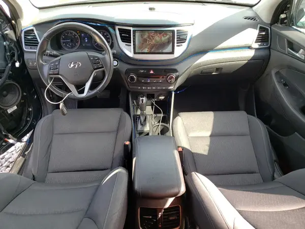 KM8J3CA26HU329928 2017 HYUNDAI TUCSON - Image 8