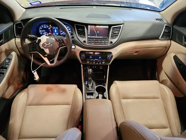 KM8J3CA26HU341559 2017 HYUNDAI TUCSON - Image 8