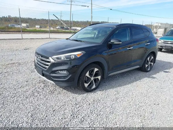 KM8J3CA26HU355784 2017 HYUNDAI TUCSON - Image 2