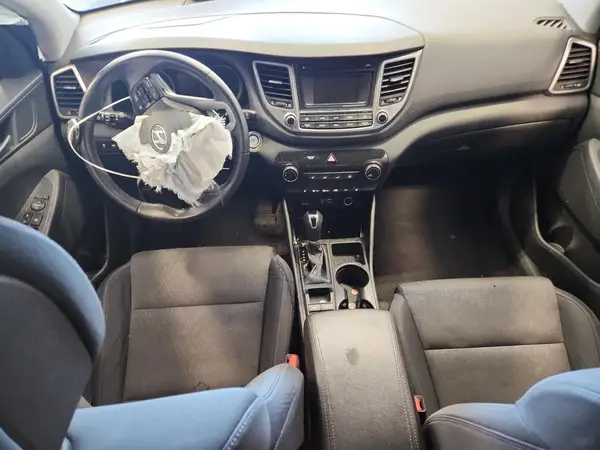 KM8J3CA26HU358720 2017 HYUNDAI TUCSON - Image 8
