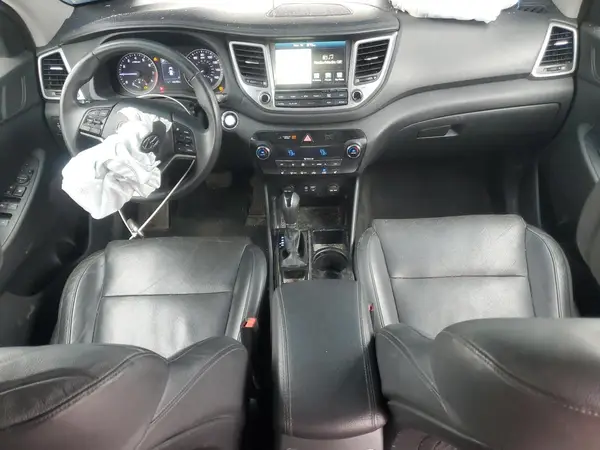 KM8J3CA26HU358992 2017 HYUNDAI TUCSON - Image 8