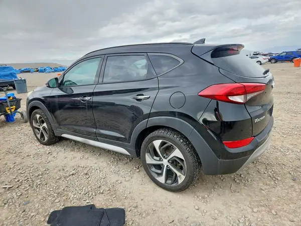 KM8J3CA26HU369684 2017 HYUNDAI TUCSON - Image 2