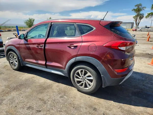 KM8J3CA26HU381835 2017 HYUNDAI TUCSON - Image 2