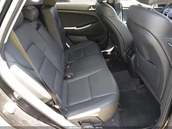 KM8J3CA26HU388641 2017 HYUNDAI TUCSON - Image 8