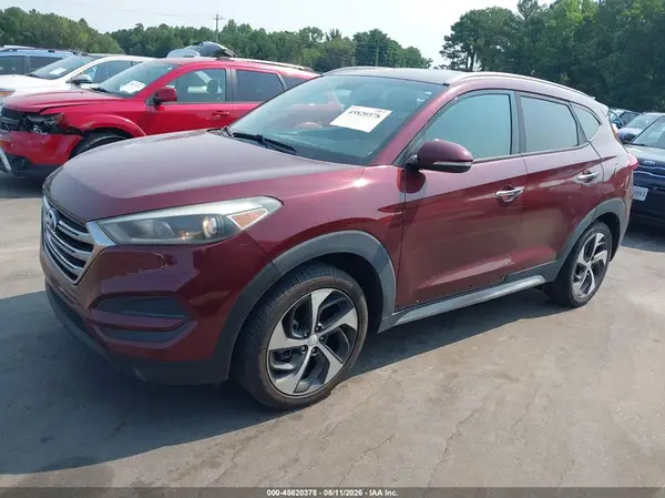 KM8J3CA26HU396626 2017 HYUNDAI TUCSON - Image 2