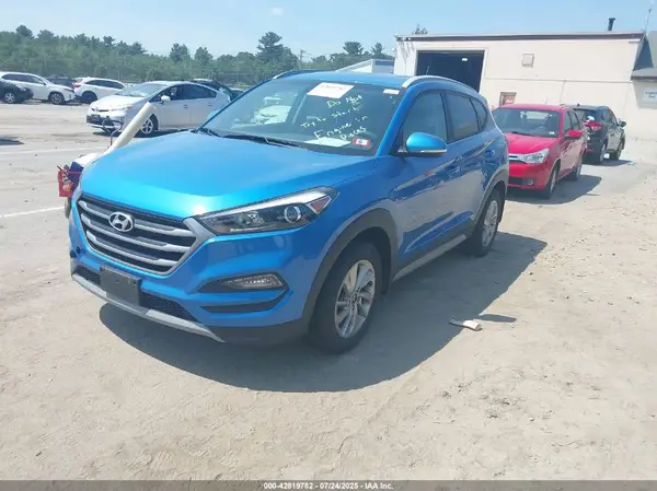 KM8J3CA26HU399266 2017 HYUNDAI TUCSON - Image 2