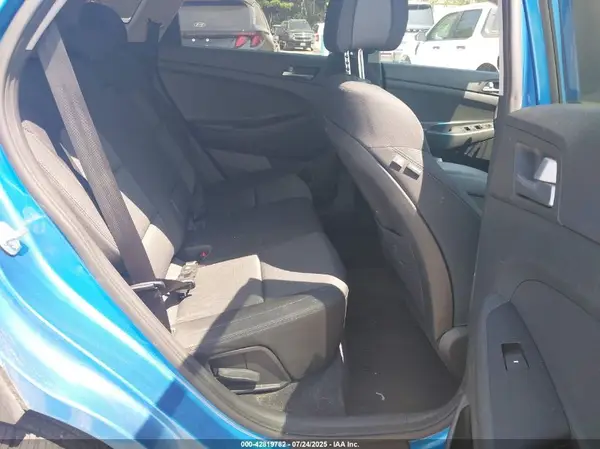 KM8J3CA26HU399266 2017 HYUNDAI TUCSON - Image 8