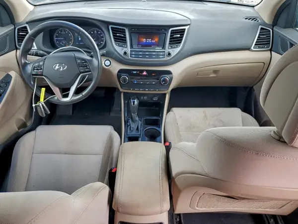 KM8J3CA26HU402022 2017 HYUNDAI TUCSON - Image 8