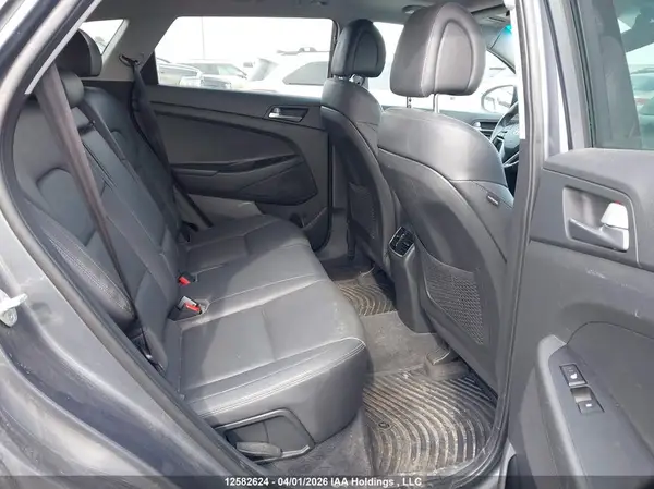 KM8J3CA26HU411898 2017 HYUNDAI TUCSON - Image 8