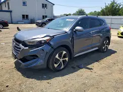 KM8J3CA26HU416258 2017 HYUNDAI TUCSON