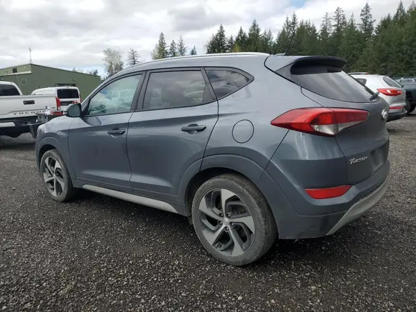 KM8J3CA26HU423131 2017 HYUNDAI TUCSON - Image 2