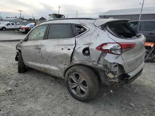 KM8J3CA26HU423940 2017 HYUNDAI TUCSON - Image 2