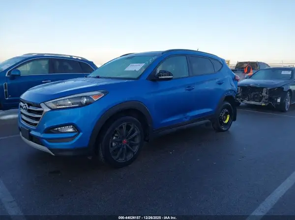 KM8J3CA26HU442911 2017 HYUNDAI TUCSON - Image 2