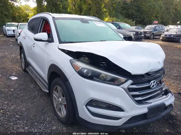 KM8J3CA26HU464780 2017 HYUNDAI TUCSON - Image 1