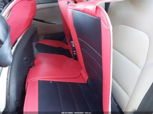 KM8J3CA26HU464780 2017 HYUNDAI TUCSON - Image 8