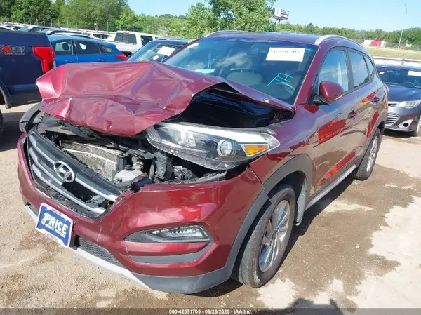 KM8J3CA26HU472250 2017 HYUNDAI TUCSON - Image 2
