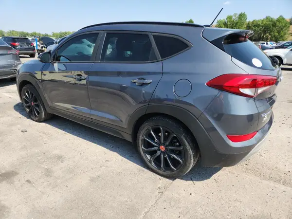 KM8J3CA26HU473768 2017 HYUNDAI TUCSON - Image 2