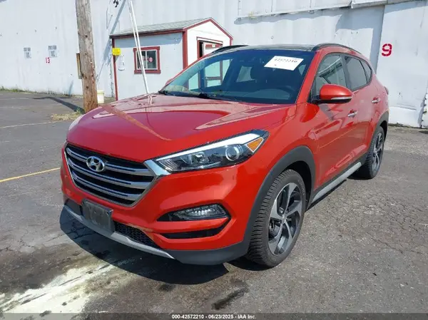 KM8J3CA26HU497522 2017 HYUNDAI TUCSON - Image 2