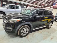 KM8J3CA26HU505814 2017 HYUNDAI TUCSON