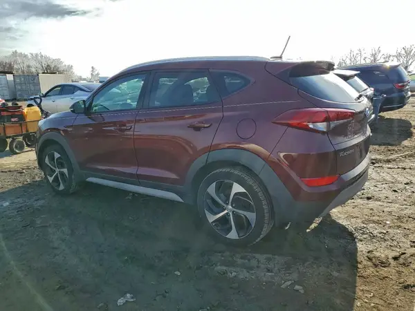 KM8J3CA26HU523228 2017 HYUNDAI TUCSON - Image 2